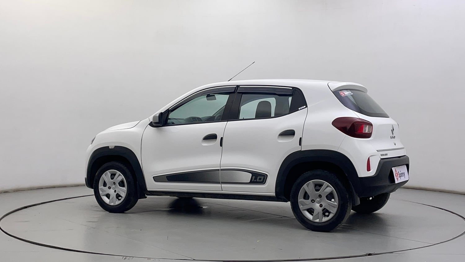 Used 2021 Renault Kwid RXT 1.0 Opt Petrol Manual exterior LEFT REAR CORNER VIEW