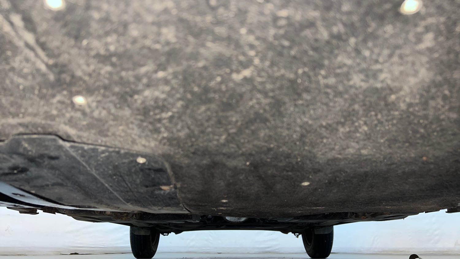 Used 2022 Maruti Suzuki Dzire VXi Petrol Manual extra FRONT LEFT UNDERBODY VIEW