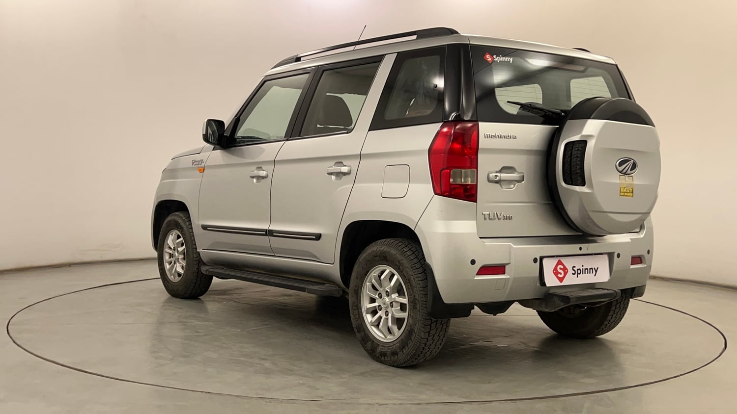 Used 2016 Mahindra TUV300 T8 Diesel Manual exterior LEFT REAR CORNER VIEW