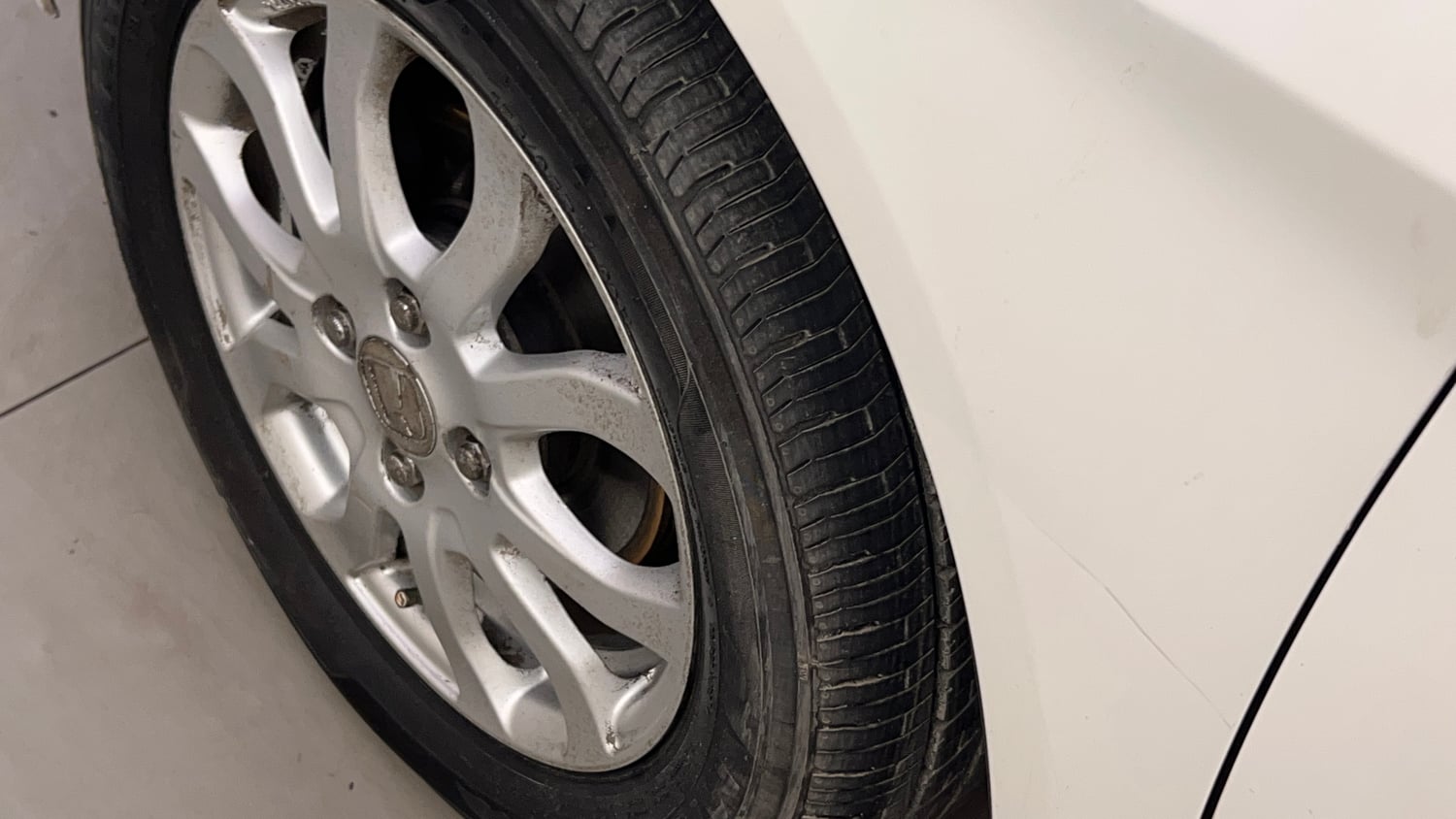 Used 2014 Honda Amaze 1.2 VX AT i-VTEC Petrol Automatic dents MINOR SCRATCH