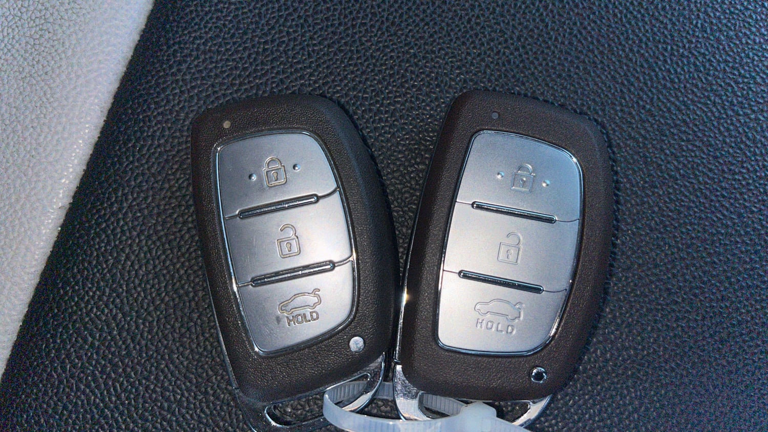 Used 2017 Hyundai Grand i10 Asta 1.2 Kappa VTVT Petrol Manual extra CAR KEY VIEW