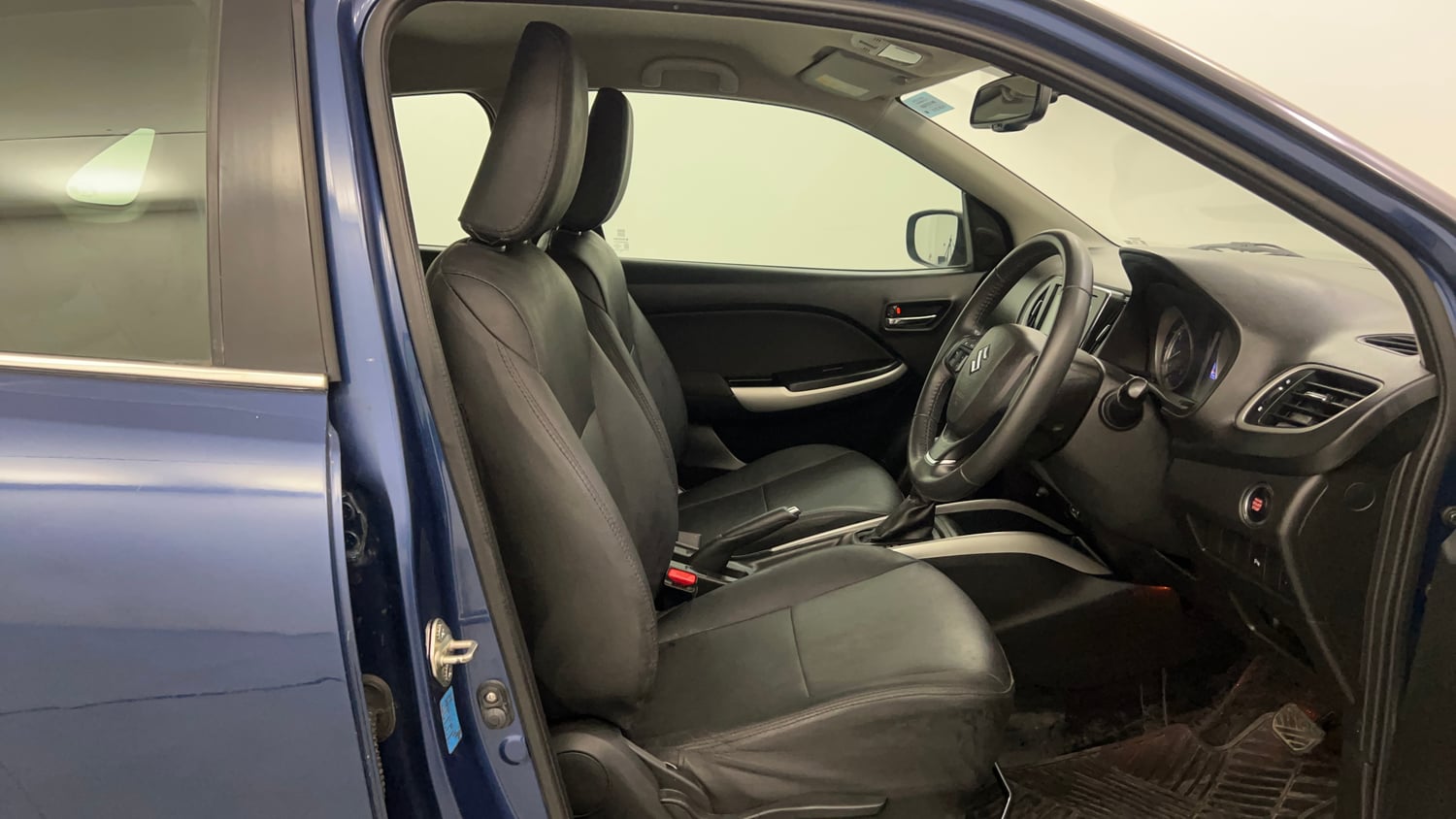 Used 2018 Maruti Suzuki Baleno Alpha 1.2 AT Petrol Automatic interior RIGHT SIDE FRONT DOOR CABIN VIEW