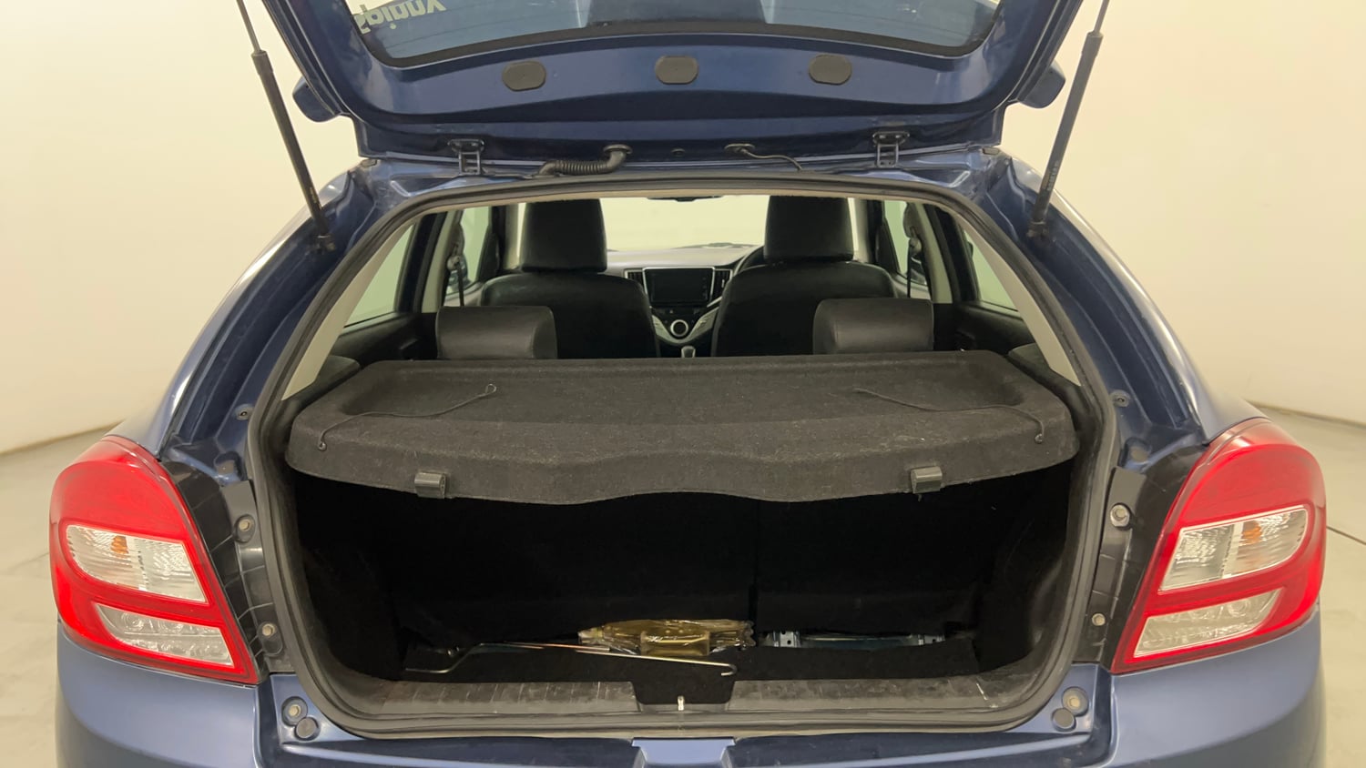 Used 2018 Maruti Suzuki Baleno Alpha 1.2 AT Petrol Automatic interior DICKY INSIDE VIEW
