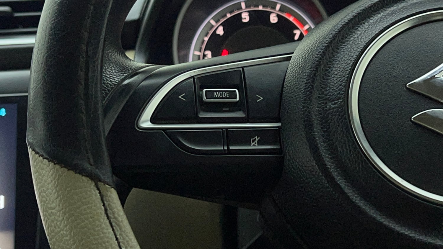Used 2022 Maruti Suzuki Dzire VXi Petrol Manual top_features Steering mounted controls