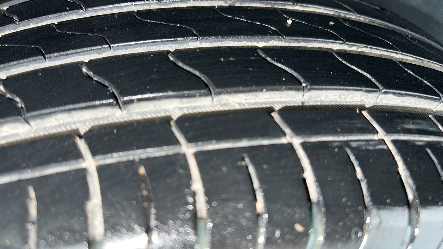 Used 2025 Maruti Suzuki Brezza VXi Petrol Manual tyres RIGHT REAR TYRE TREAD VIEW