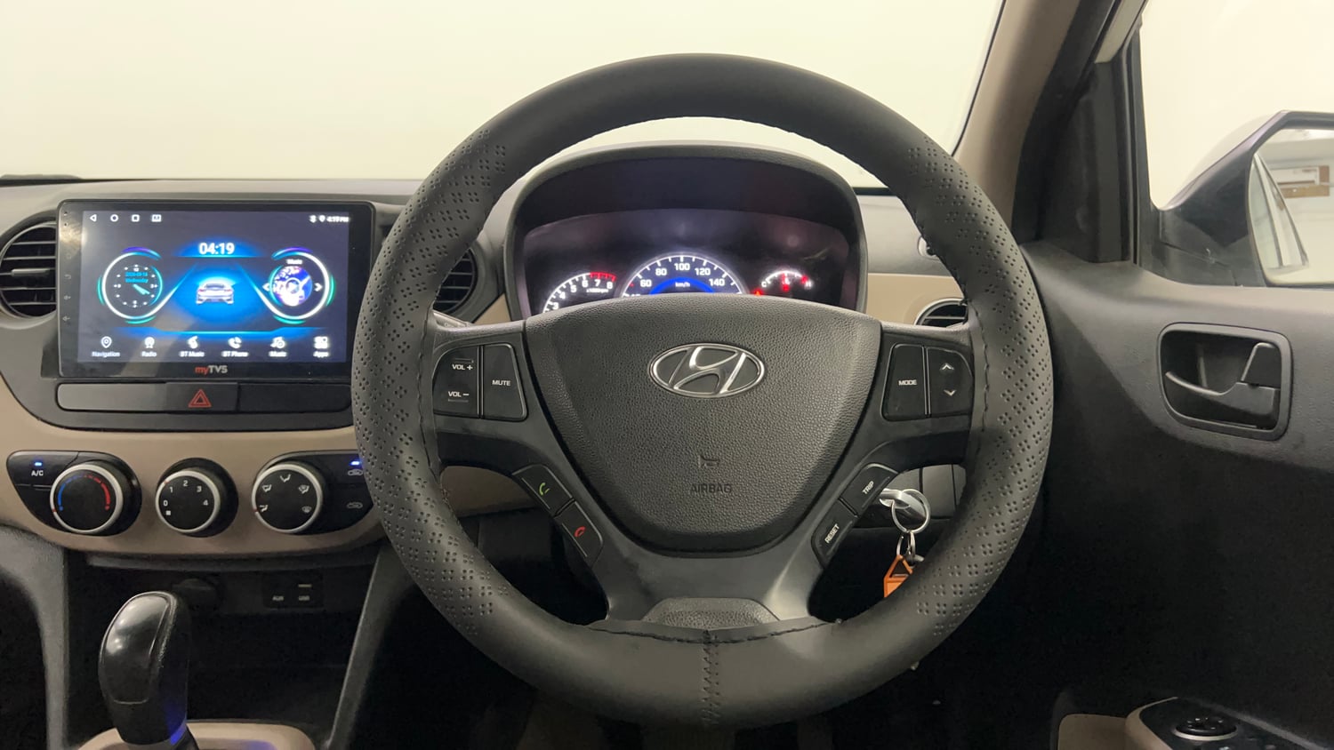 Used 2018 Hyundai Grand i10 Magna AT 1.2 Kappa VTVT Petrol Automatic interior STEERING VIEW