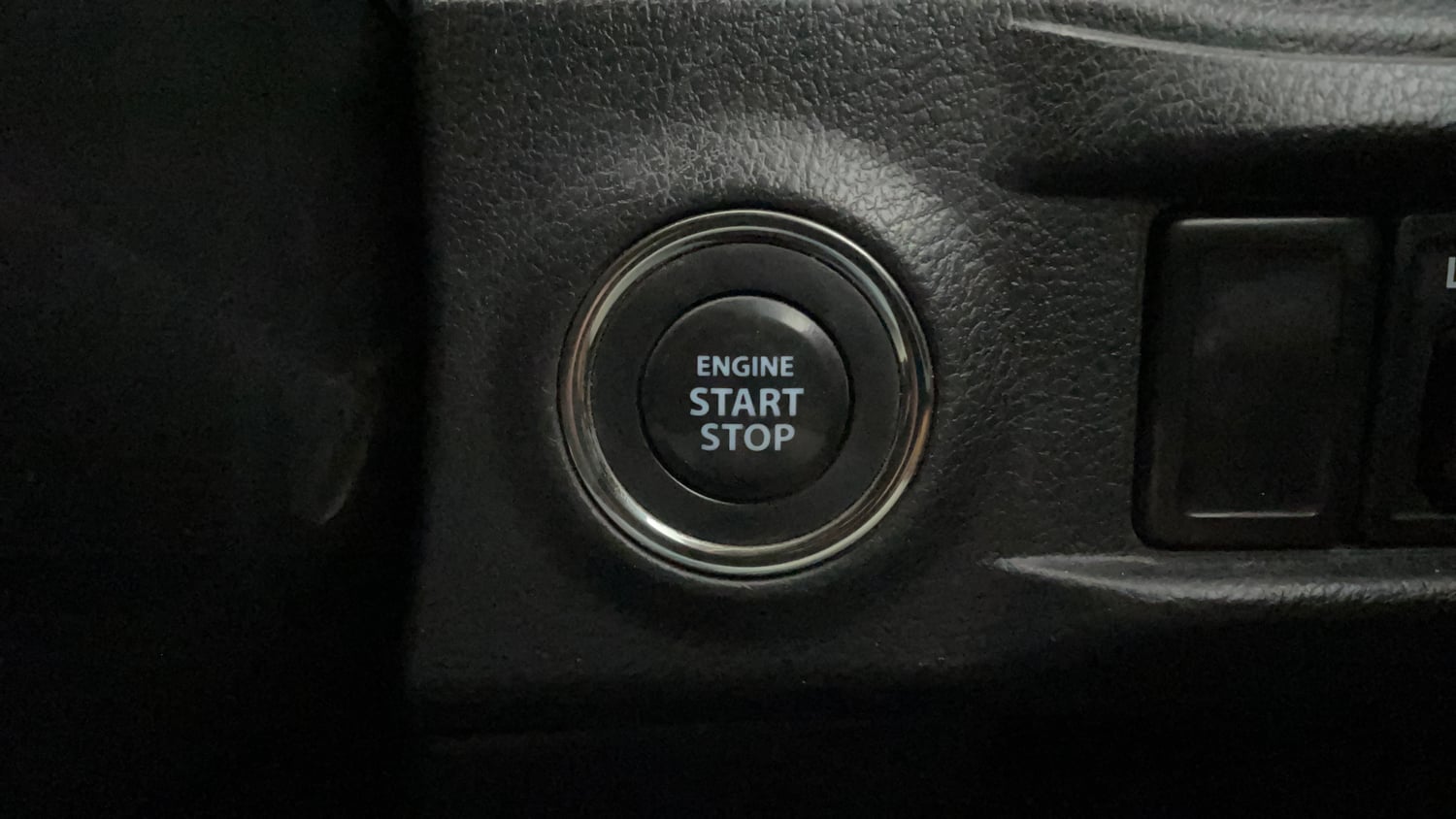 Used 2019 maruti-suzuki Vitara Brezza ZDi Plus AGS Diesel Automatic top_features Keyless start