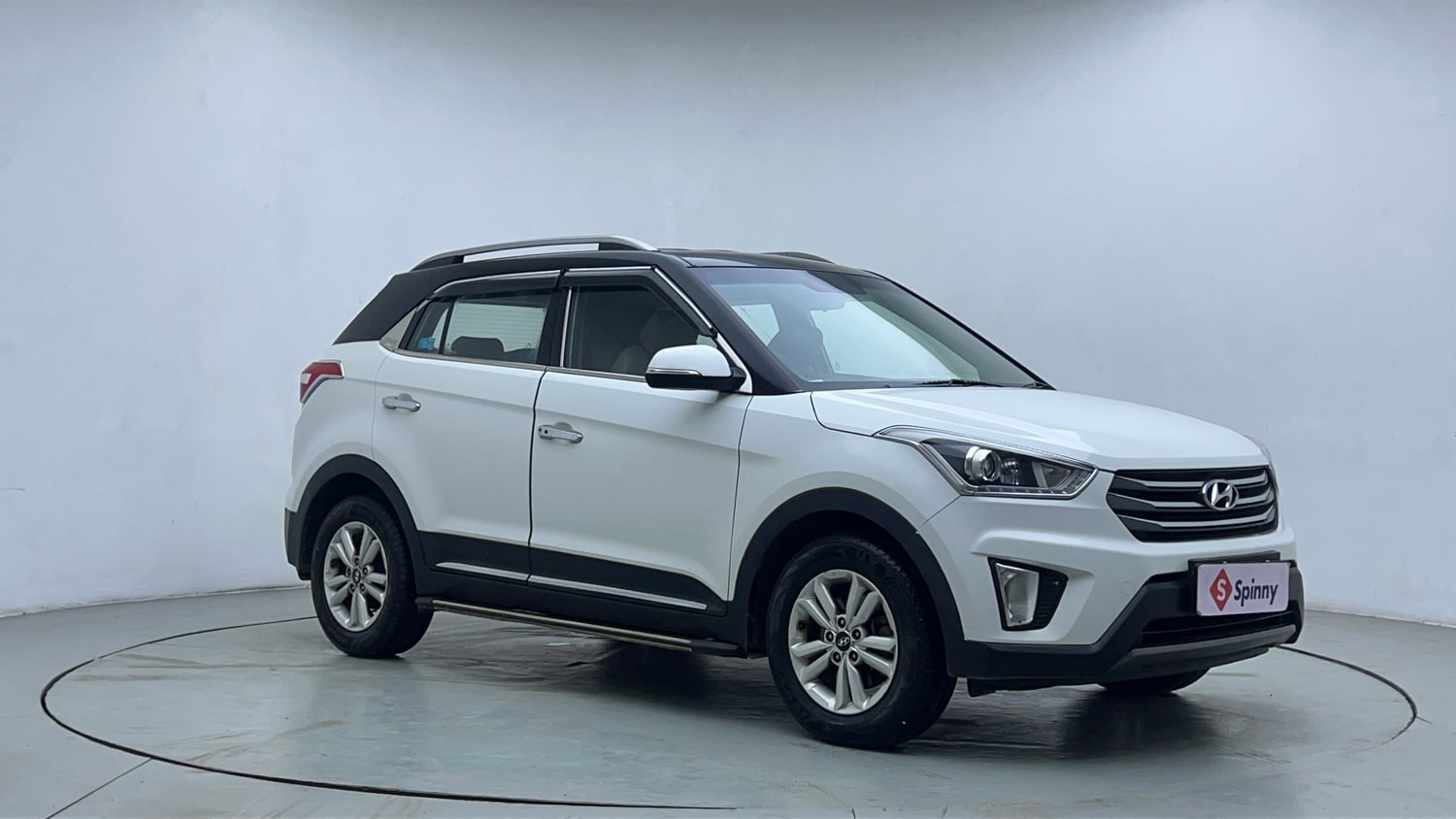 Used 2016 Hyundai Creta 1.6 SX Plus Petrol Petrol Manual exterior RIGHT FRONT CORNER VIEW