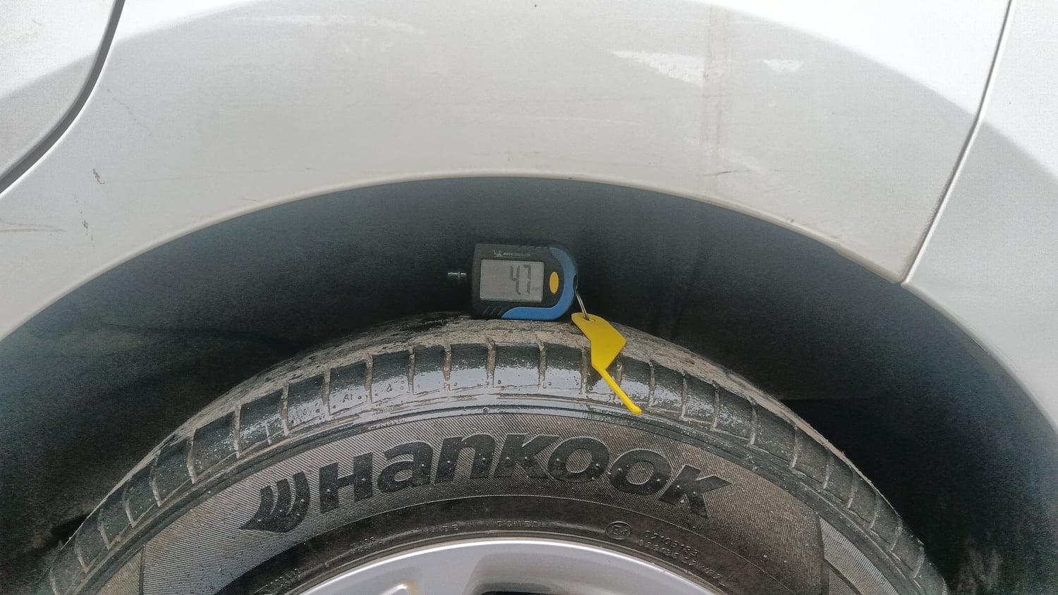 Used 2019 Hyundai Santro Sportz AMT Petrol Automatic tyres LEFT REAR TYRE TREAD VIEW