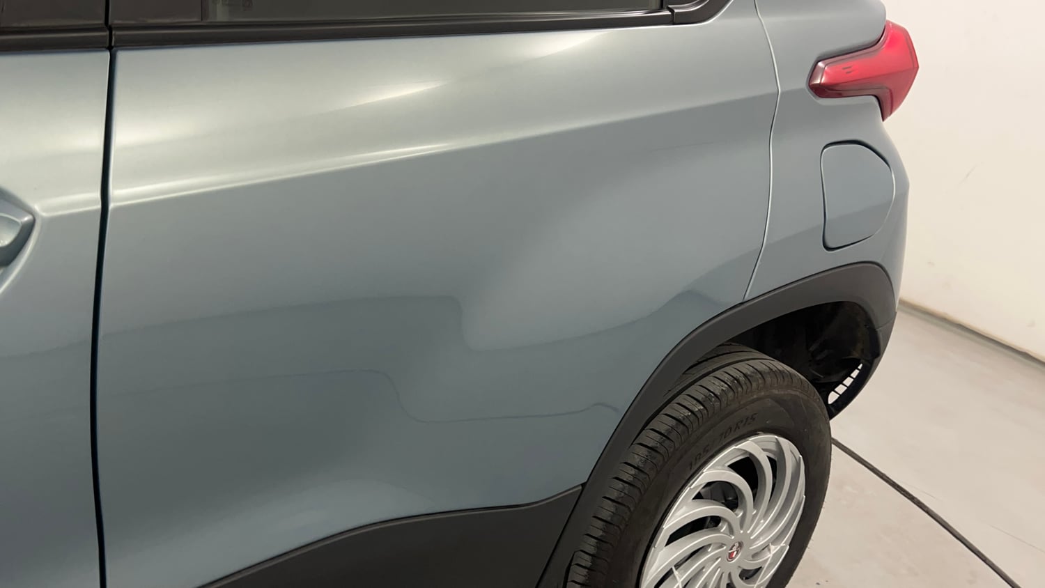 Used 2022 Tata Punch Accomplished AMT Petrol Automatic dents MINOR SCRATCH