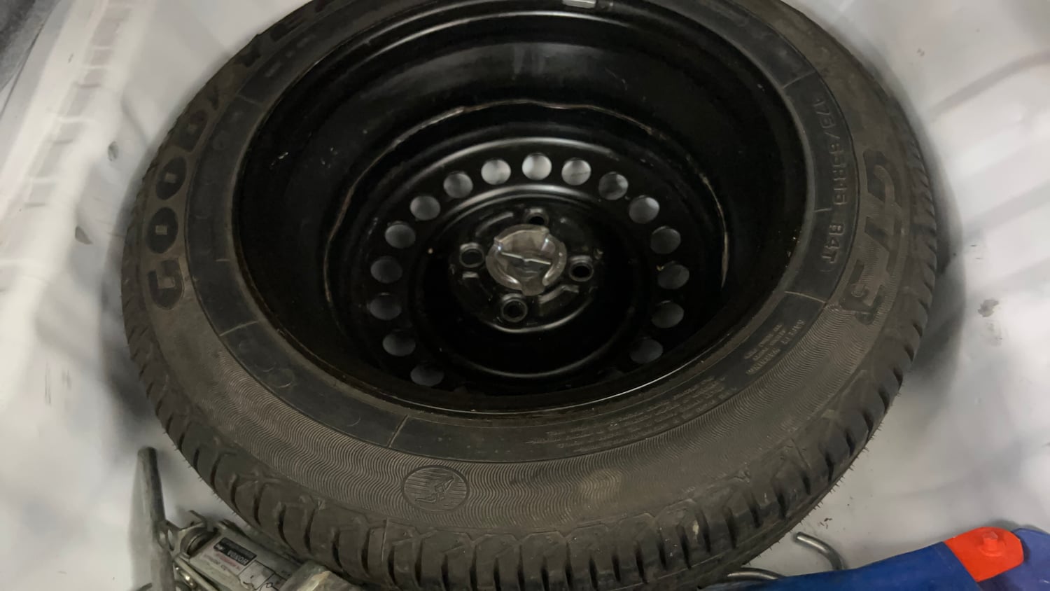 Used 2013 Honda City 1.5 S MT Petrol Manual tyres SPARE TYRE VIEW