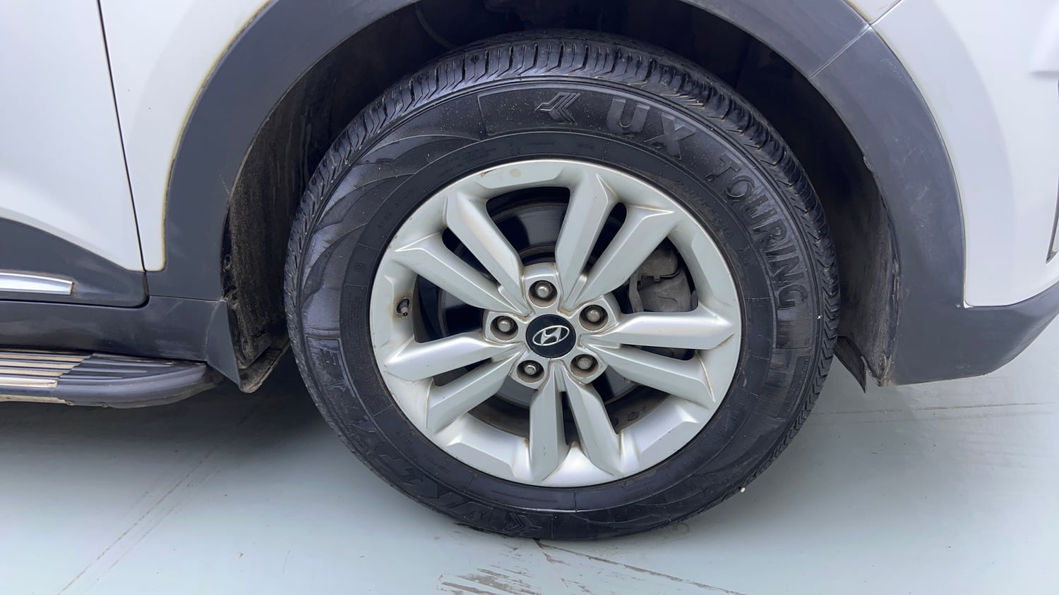 Used 2016 Hyundai Creta 1.6 SX Plus Petrol Petrol Manual tyres RIGHT FRONT TYRE RIM VIEW