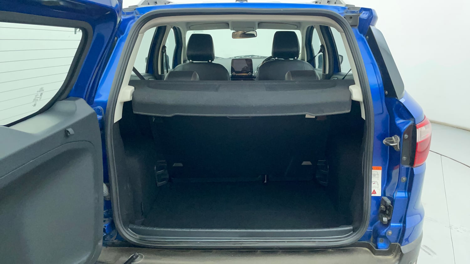 Used 2017 Ford EcoSport Titanium + 1.5L TDCi Diesel Manual interior DICKY INSIDE VIEW