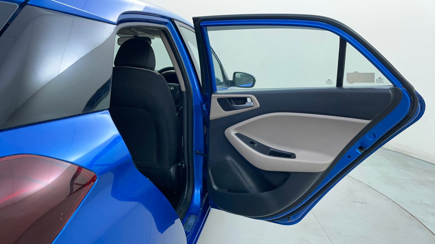 Used 2019 Hyundai Elite i20 Asta 1.2 (O) Petrol Manual interior RIGHT REAR DOOR OPEN VIEW