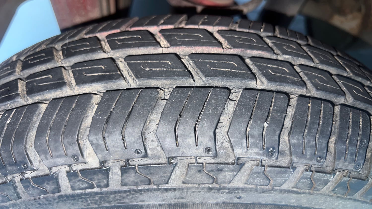 Used 2017 Maruti Suzuki Alto 800 VXi Petrol Manual tyres RIGHT REAR TYRE TREAD VIEW