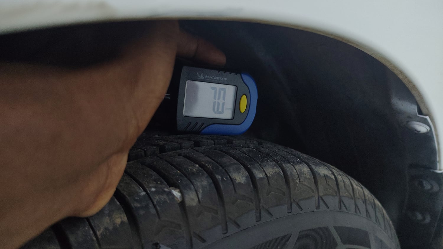 Used 2019 Hyundai Santro Sportz AMT Petrol Automatic tyres LEFT FRONT TYRE TREAD VIEW