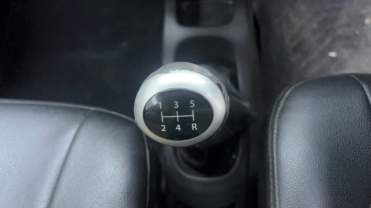 Used 2015 Maruti Suzuki Wagon R VXI Petrol Manual interior GEAR  KNOB VIEW
