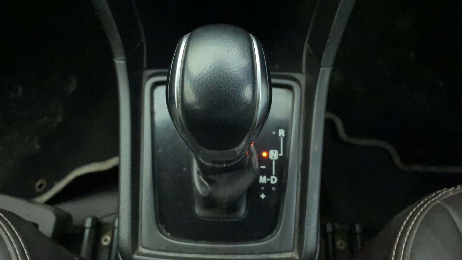 Used 2019 maruti-suzuki Vitara Brezza ZDi Plus AGS Diesel Automatic interior GEAR  KNOB VIEW