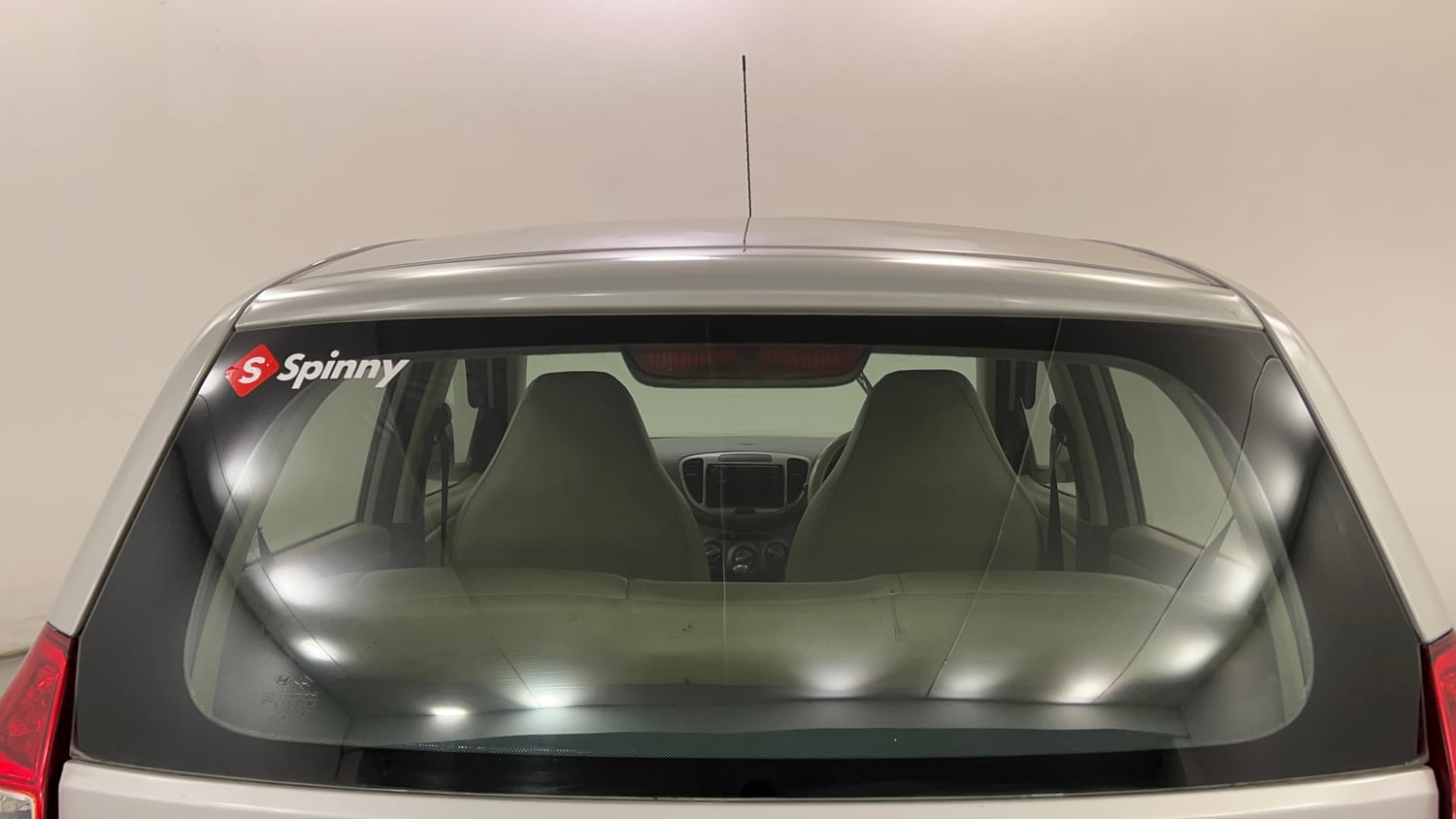 Used 2014 Hyundai i10 Magna 1.1 iRDE2 Petrol Manual exterior BACK WINDSHIELD VIEW
