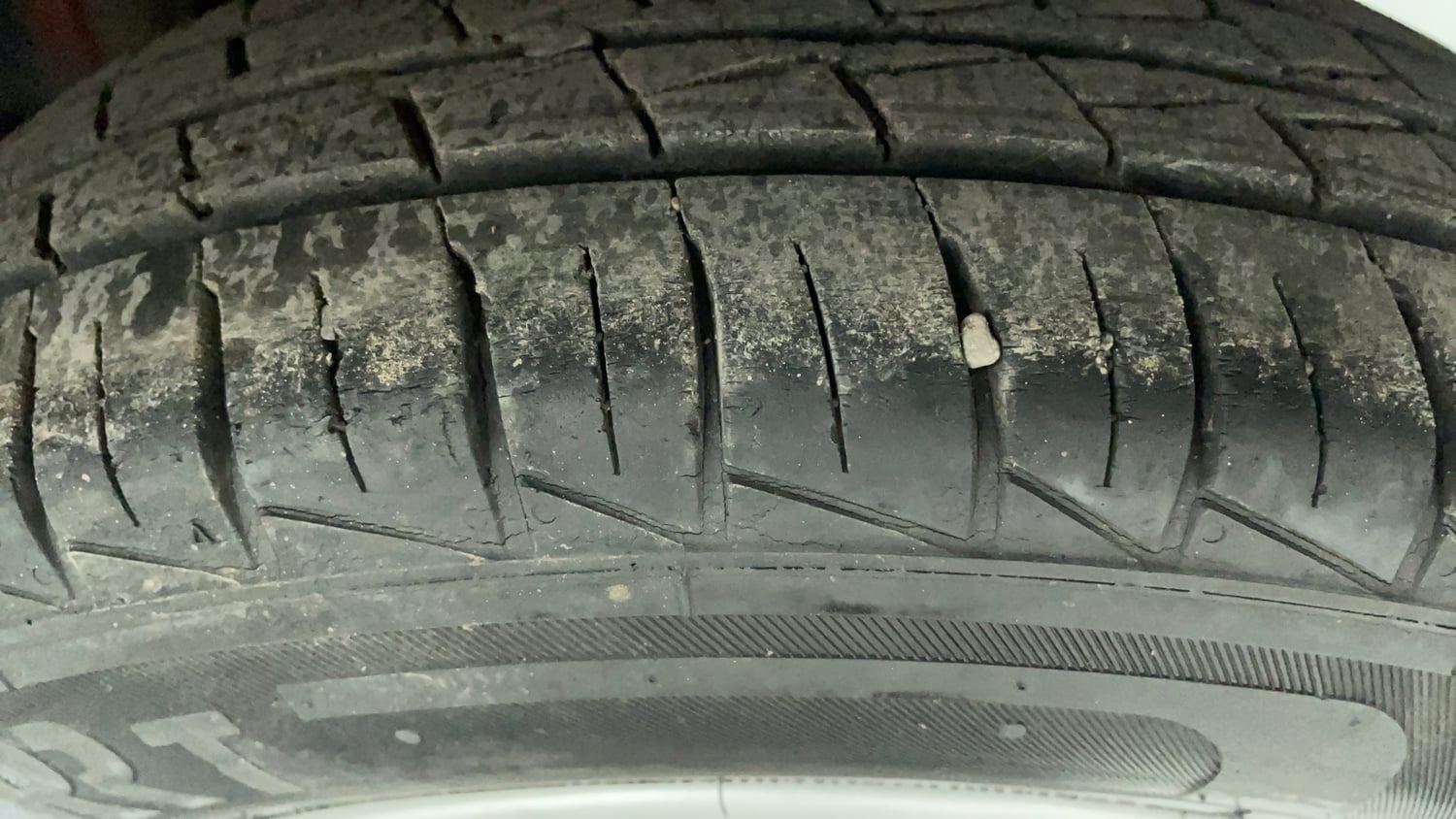Used 2019 Maruti Suzuki Alto 800 VXi Petrol Manual tyres LEFT REAR TYRE TREAD VIEW