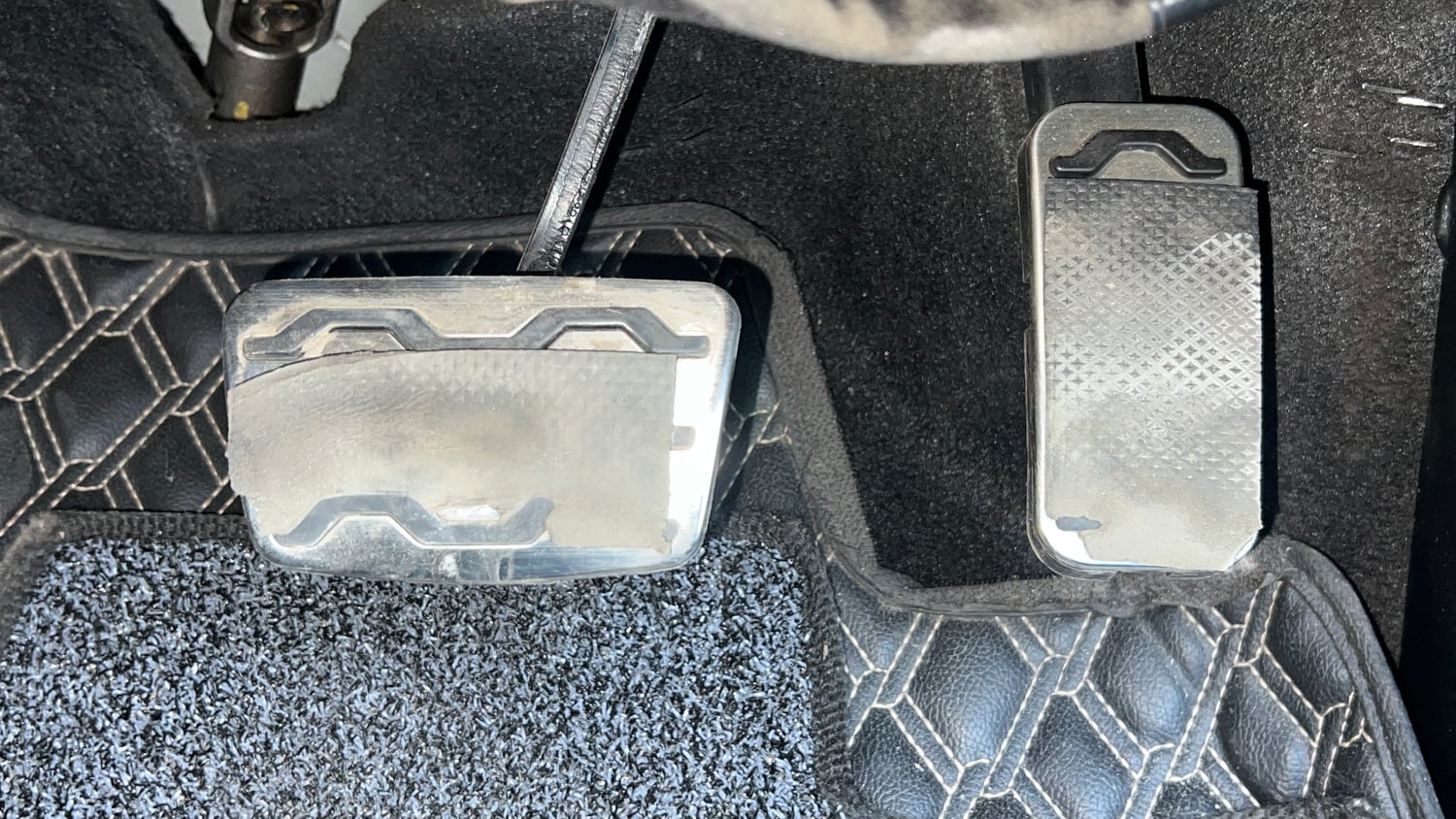 Used 2023 Kia Seltos GTX Plus 1.4 DCT Petrol Automatic interior PEDALS VIEW