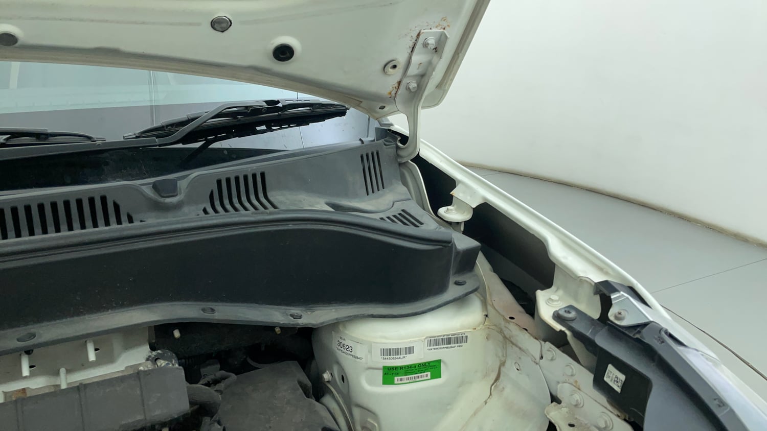 Used 2023 Tata Punch Accomplished AMT Petrol Automatic engine ENGINE LEFT SIDE HINGE & APRON VIEW