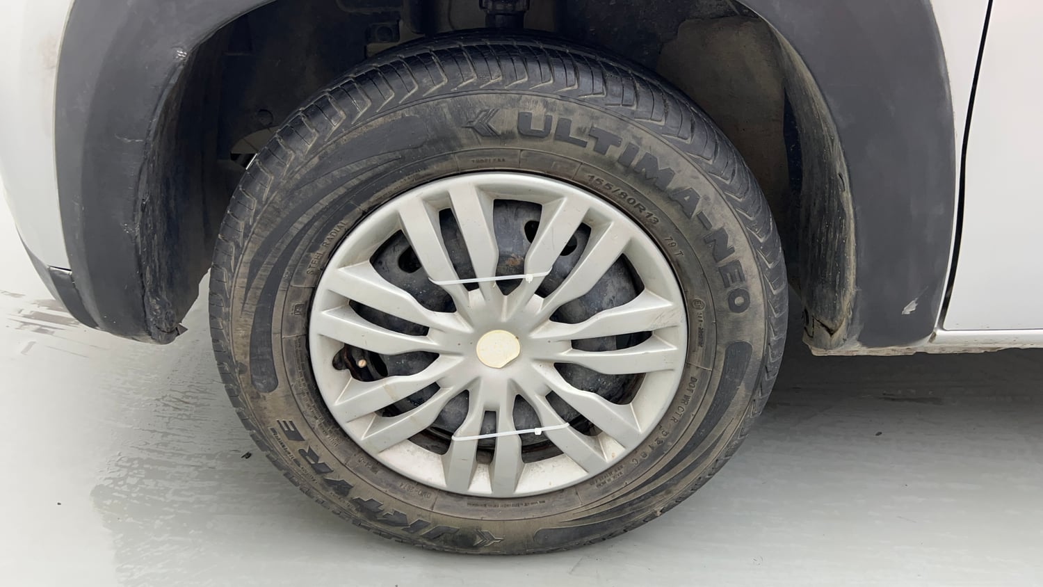 Used 2018 Renault Kwid 1.0 RXL Petrol Manual tyres LEFT FRONT TYRE RIM VIEW