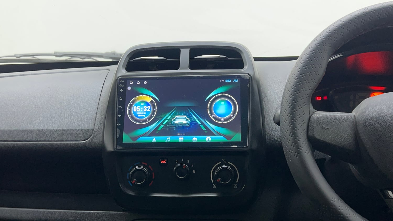 Used 2018 Renault Kwid 1.0 RXL Petrol Manual interior MUSIC SYSTEM & AC CONTROL VIEW