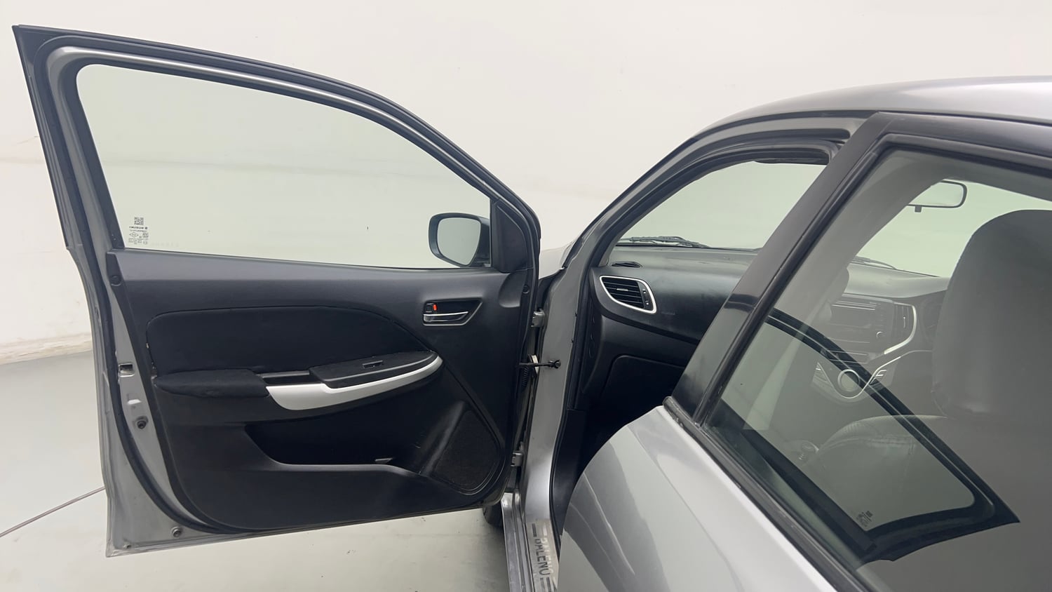Used 2017 Maruti Suzuki Baleno Delta 1.2 Petrol Manual interior LEFT FRONT DOOR OPEN VIEW