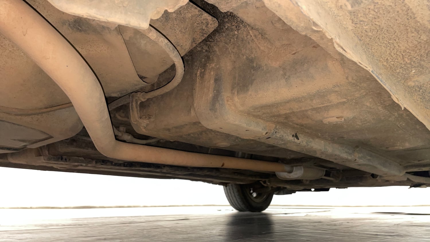 Used 2019 Hyundai Grand i10 Sportz AT 1.2 Kappa VTVT Petrol Automatic extra REAR RIGHT UNDERBODY VIEW