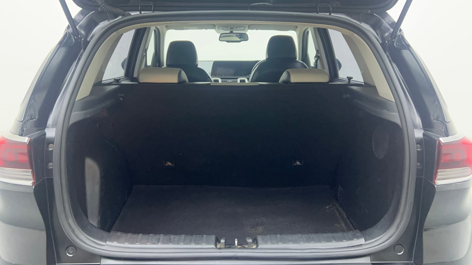 Used 2022 Kia Sonet HTX Plus 1.5 Diesel Manual interior DICKY INSIDE VIEW