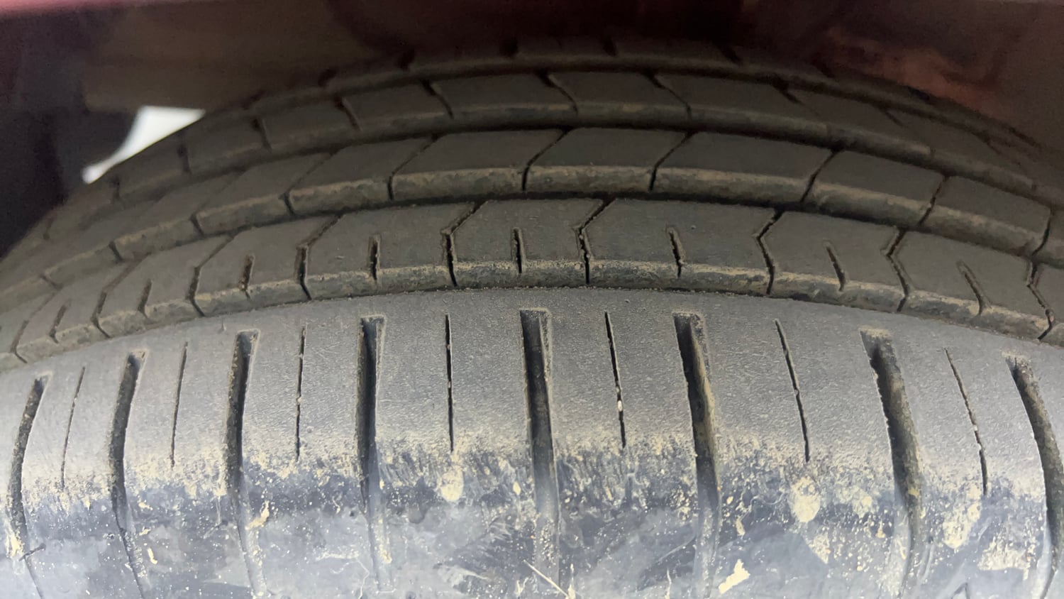 Used 2022 Maruti Suzuki Baleno Zeta Petrol Manual tyres LEFT FRONT TYRE TREAD VIEW