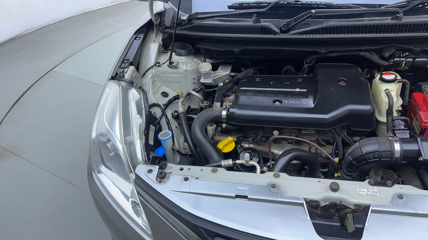 Used 2017 Maruti Suzuki Baleno Zeta 1.3 Diesel Manual engine ENGINE RIGHT SIDE VIEW