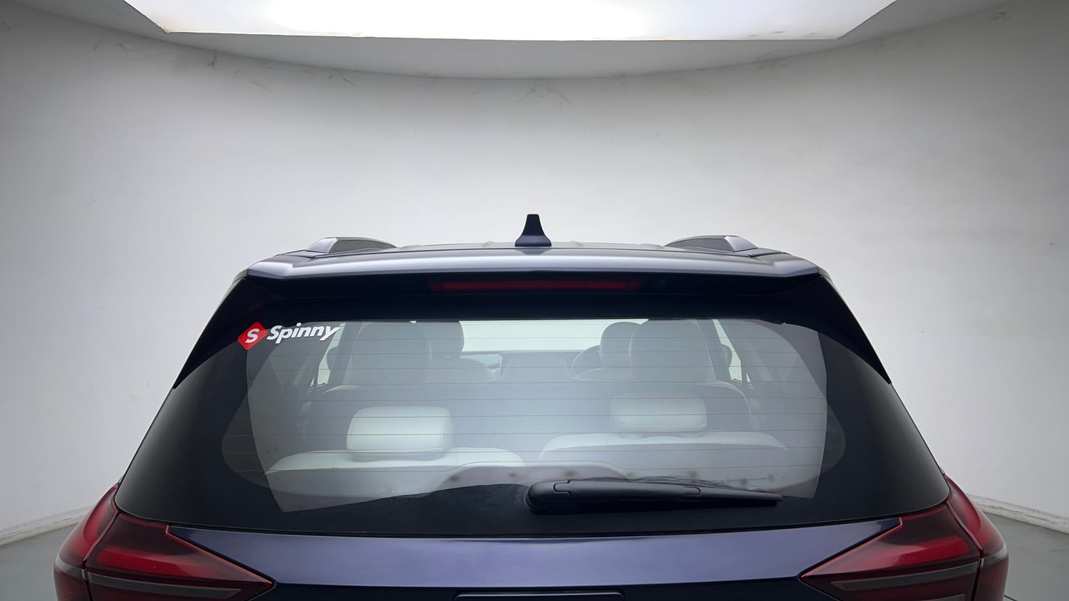 Used 2022 Mahindra XUV700 AX 7 Petrol MT 7 STR Petrol Manual exterior BACK WINDSHIELD VIEW