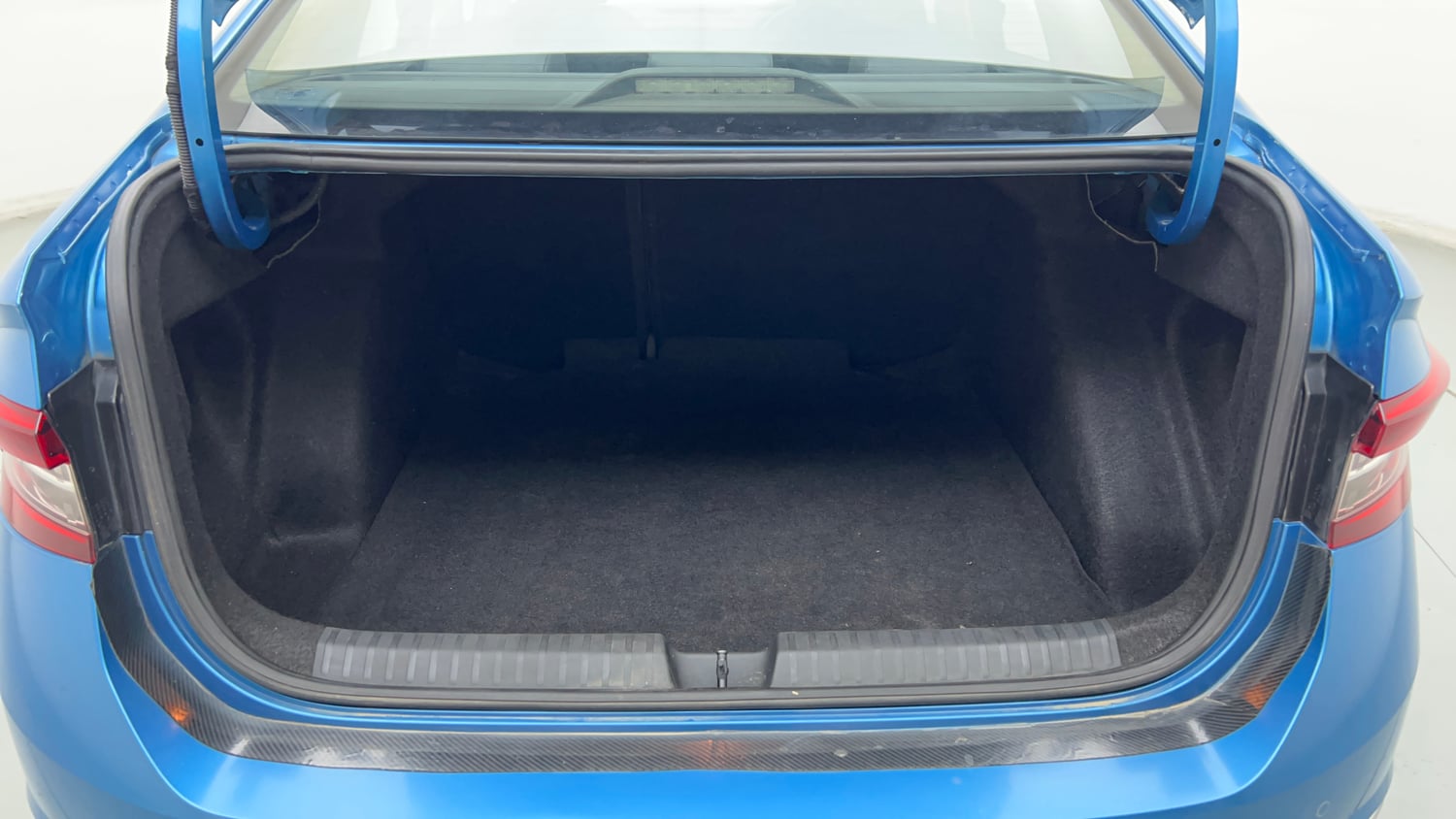 Used 2022 Skoda Slavia Style 1.5L TSI DSG Petrol Automatic interior DICKY INSIDE VIEW
