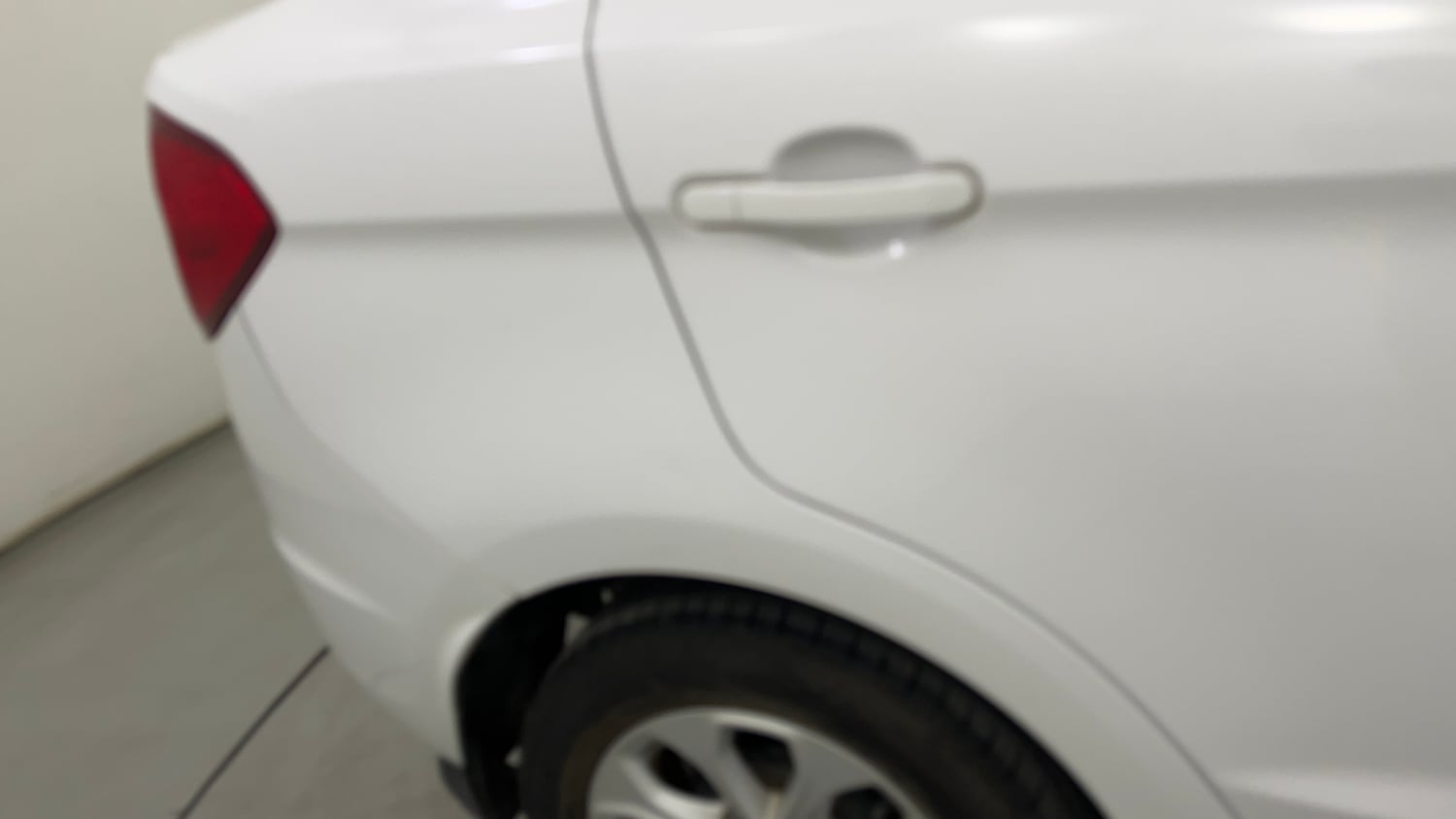 Used 2016 Ford Figo Aspire Titanium 1.2 Ti-VCT Petrol Manual dents MINOR SCRATCH