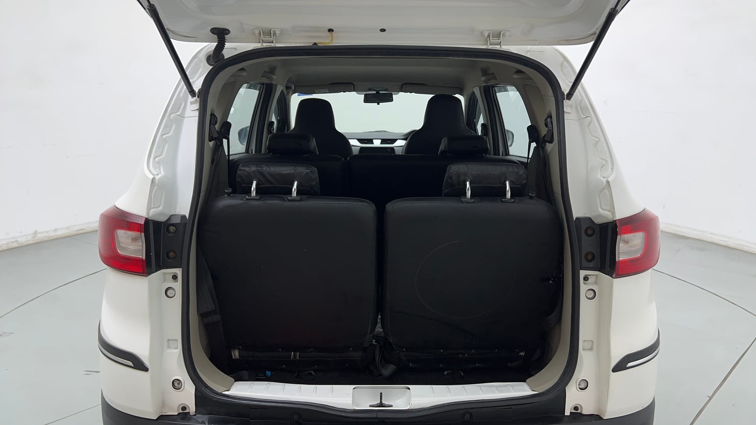 Used 2021 Renault Triber RXZ EASY-R AMT Petrol Automatic interior DICKY INSIDE VIEW