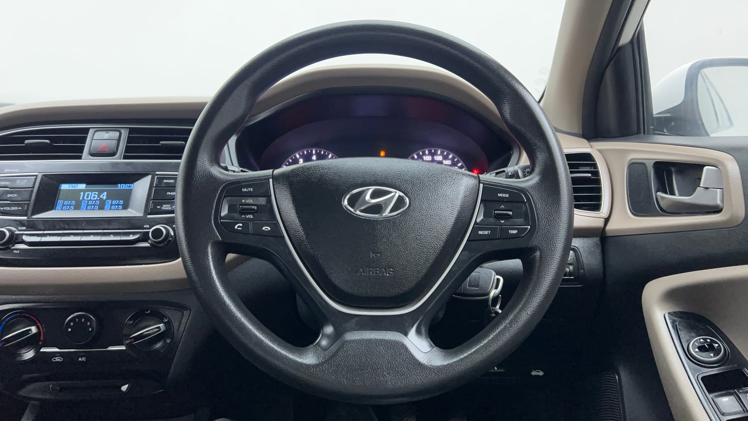 Used 2019 Hyundai Elite i20 Magna Plus 1.2 Petrol Manual interior STEERING VIEW