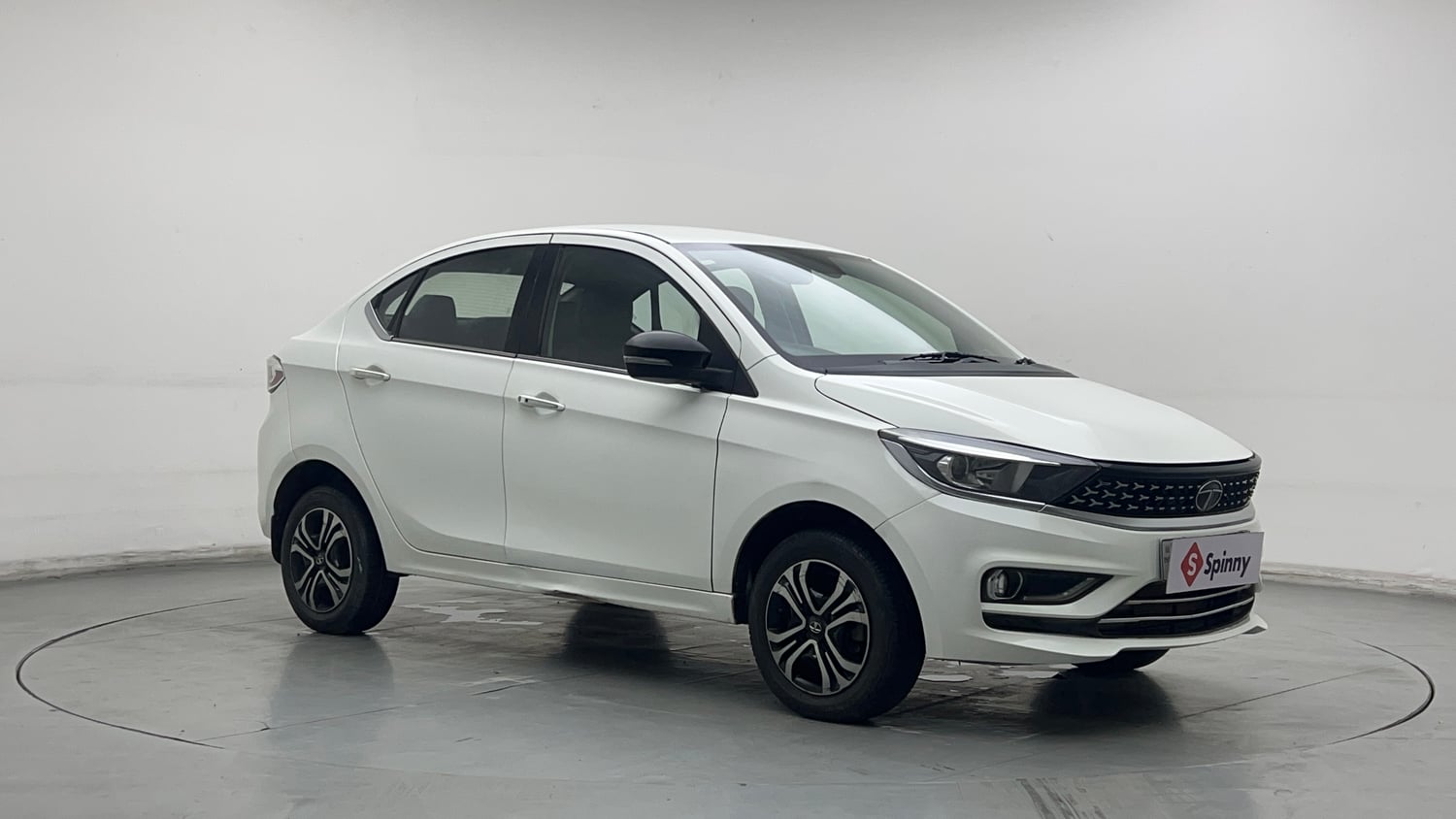 Used 2022 Tata Tigor XZ Plus CNG Cng Manual exterior RIGHT FRONT CORNER VIEW