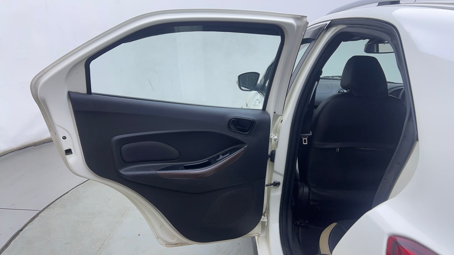 Used 2020 Ford Freestyle Titanium Plus 1.2 Ti-VCT Petrol Manual interior LEFT REAR DOOR OPEN VIEW