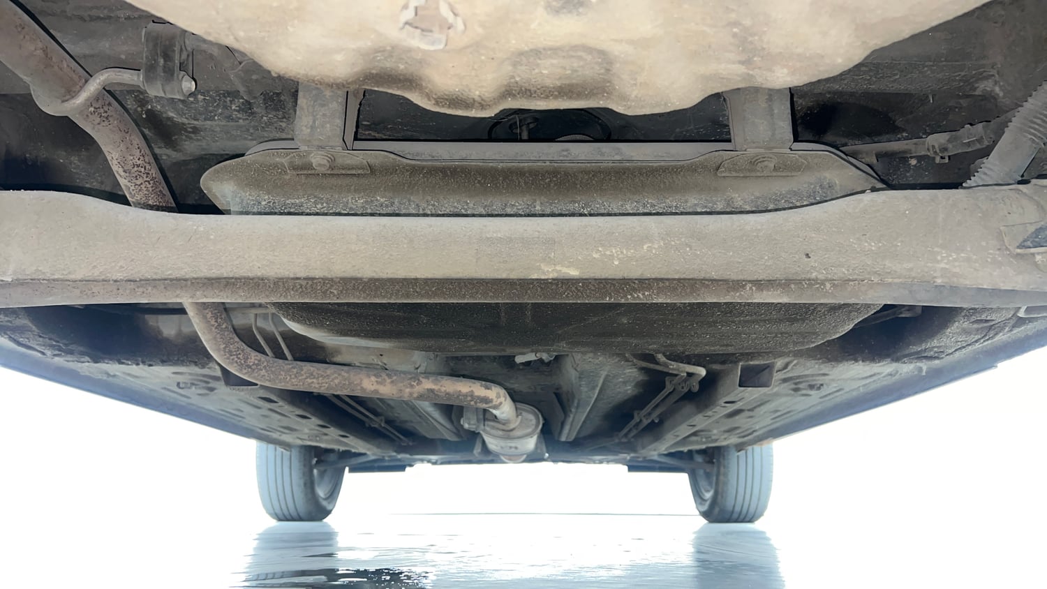 Used 2023 Nissan Magnite XV Premium Turbo Petrol Manual extra REAR UNDERBODY VIEW (TAKEN FROM REAR)