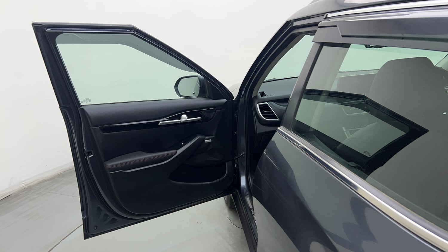 Used 2023 Kia Seltos GTX Plus 1.4 DCT Petrol Automatic interior LEFT FRONT DOOR OPEN VIEW