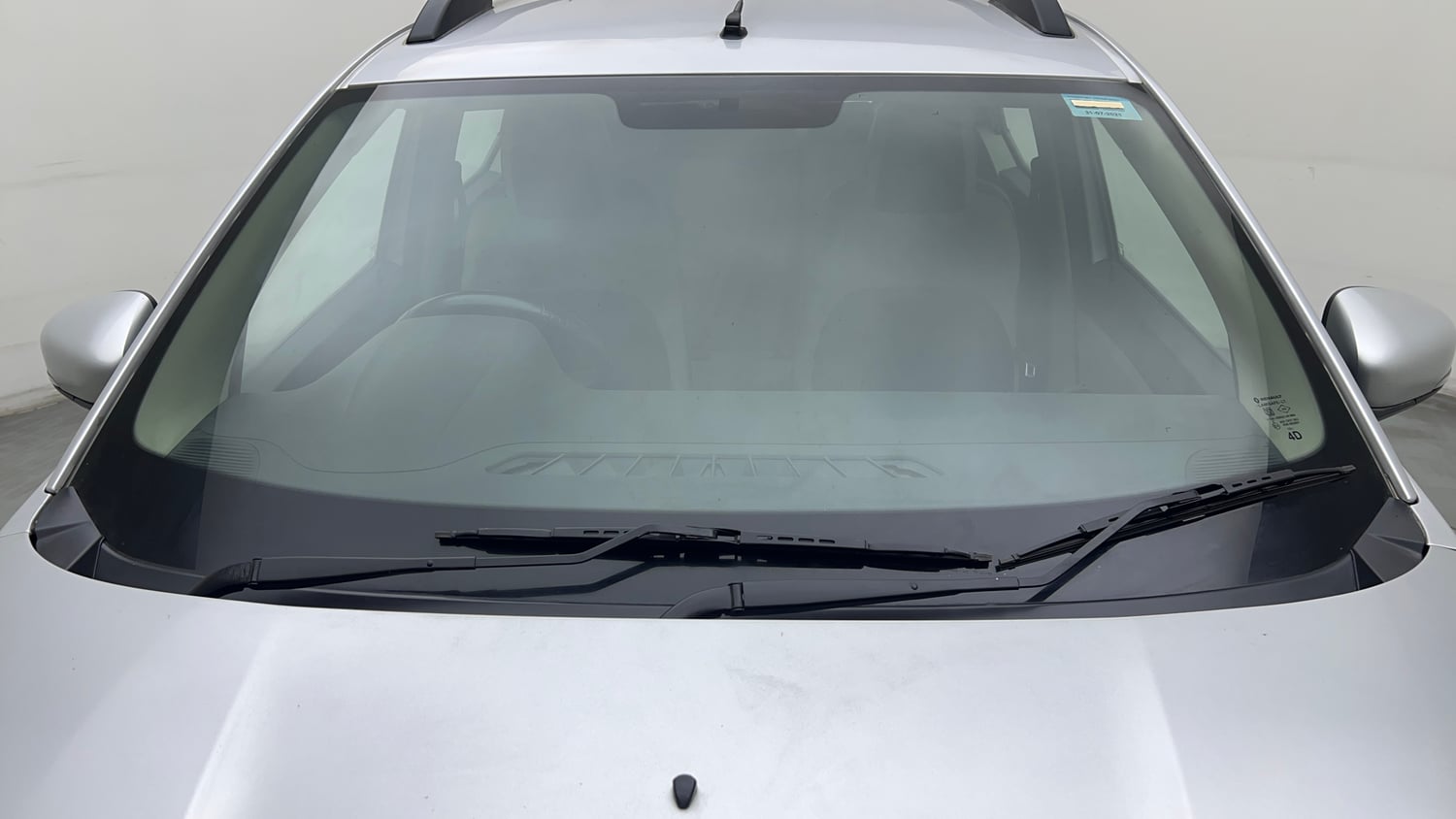 Used 2021 Renault Triber RXZ EASY-R AMT Petrol Automatic exterior FRONT WINDSHIELD VIEW