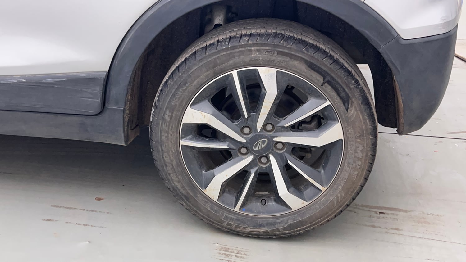 Used 2021 Mahindra XUV 300 W8 (O) 1.2 Petrol Petrol Manual tyres LEFT REAR TYRE RIM VIEW