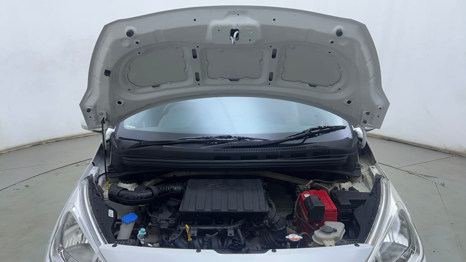 Used 2017 Hyundai Grand i10 Sportz (O) 1.2 Kappa VTVT Petrol Manual engine ENGINE & BONNET OPEN FRONT VIEW