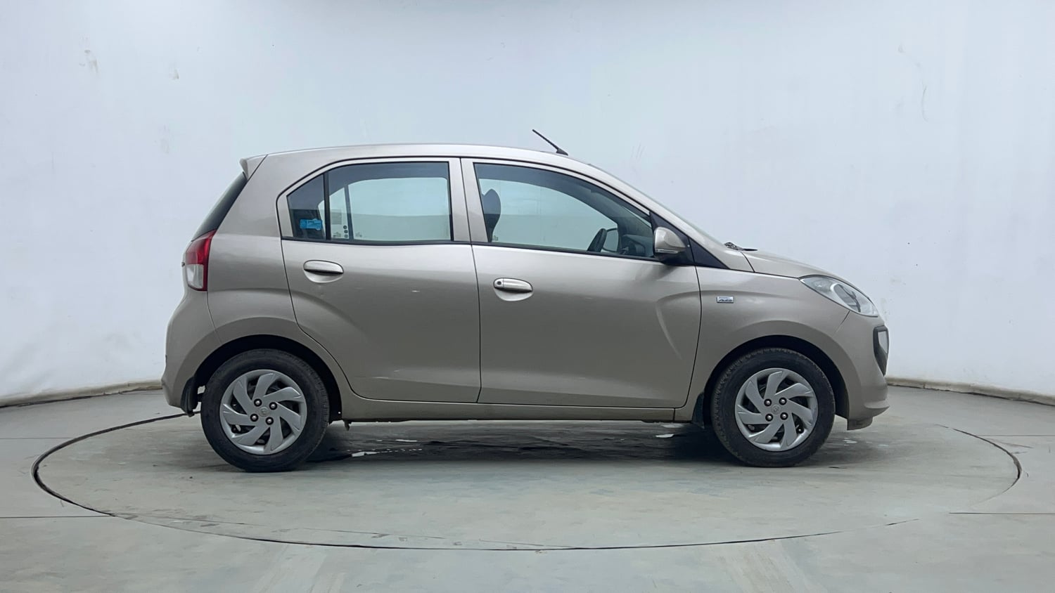 Used 2019 Hyundai Santro Sportz AMT Petrol Automatic exterior RIGHT SIDE VIEW