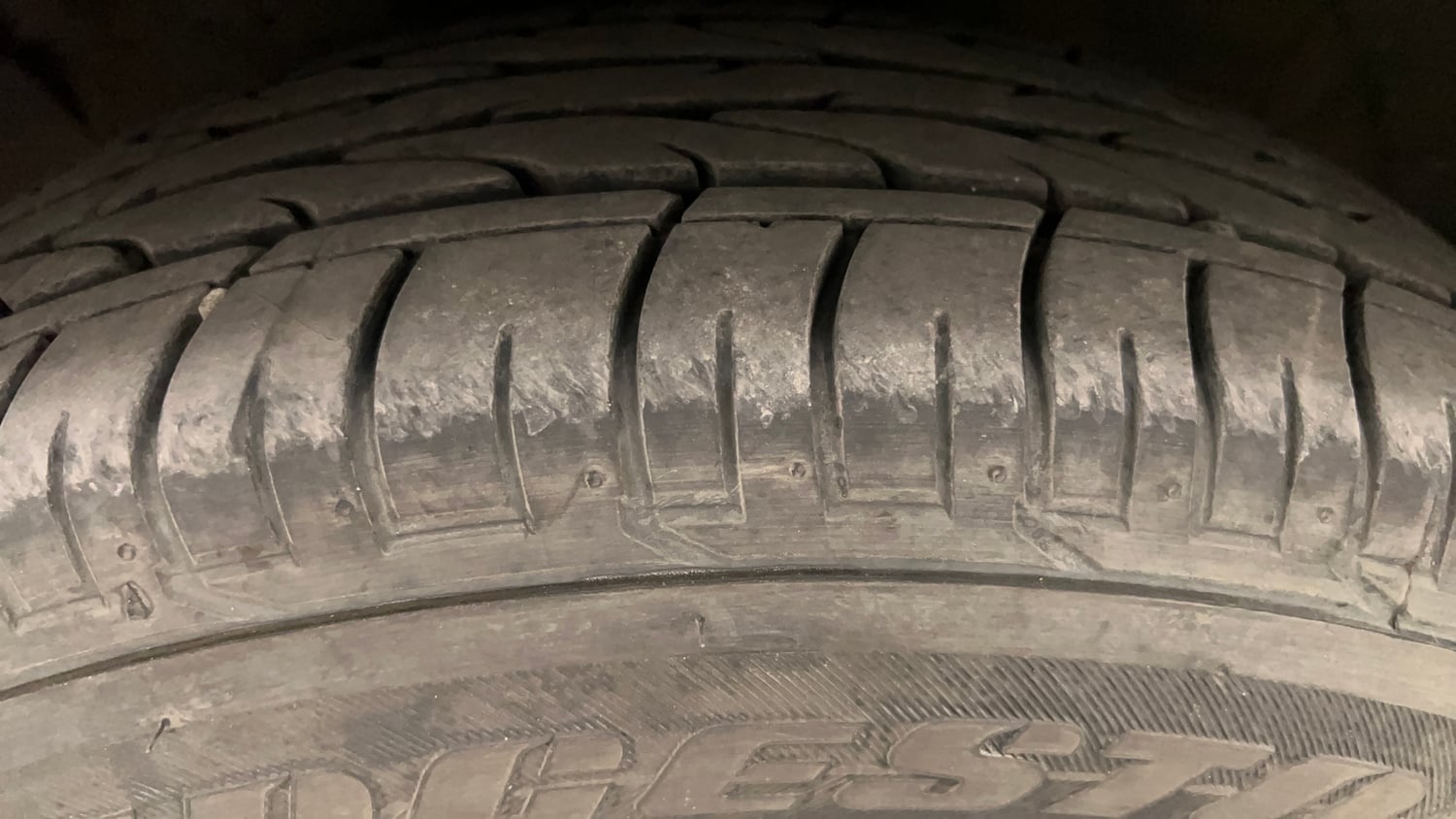 Used 2020 Hyundai Creta SX 1.6 AT CRDi Diesel Automatic tyres LEFT FRONT TYRE TREAD VIEW