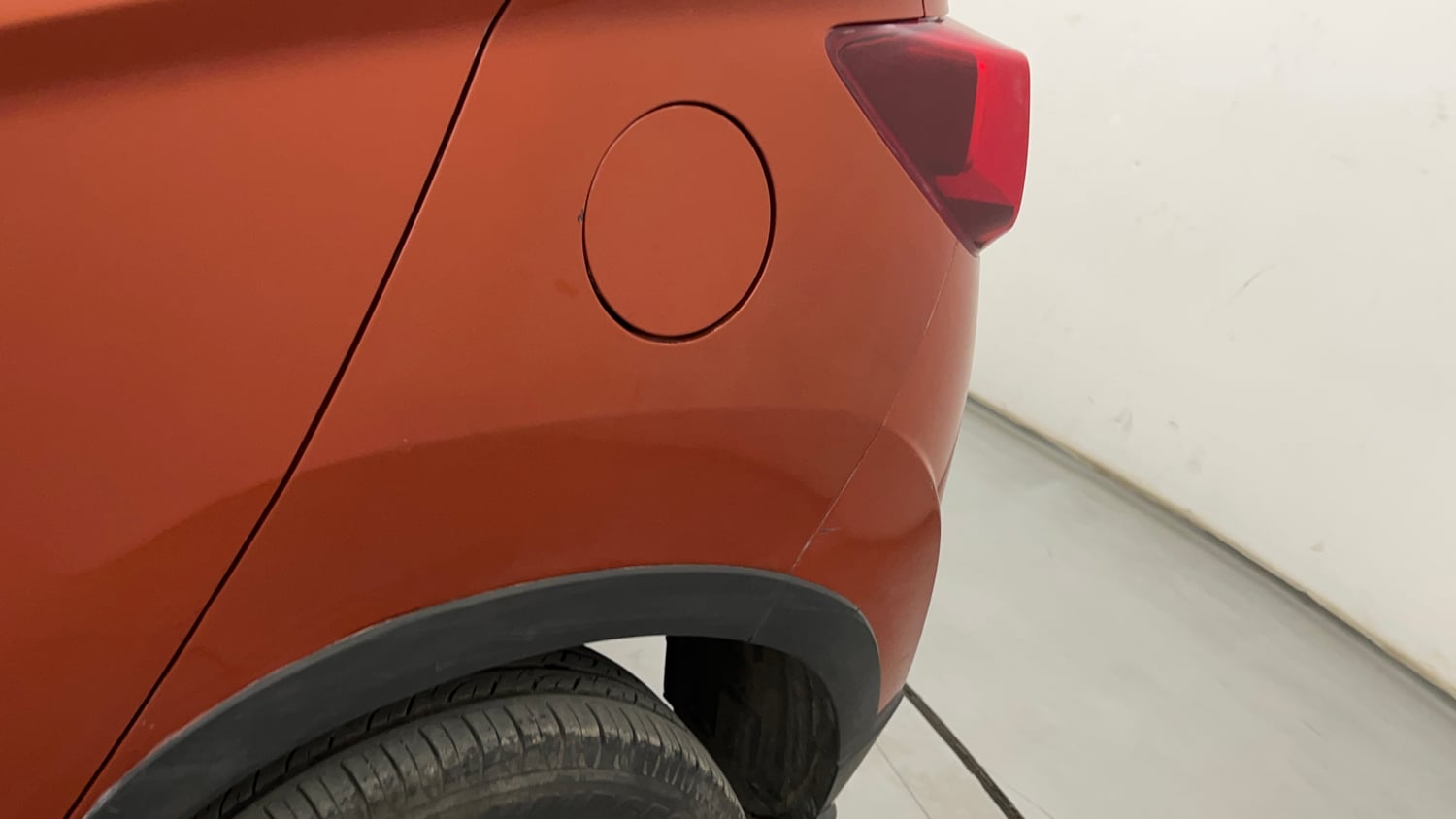Used 2016 Mahindra KUV100 K4 5 STR Petrol Manual dents MINOR SCRATCH