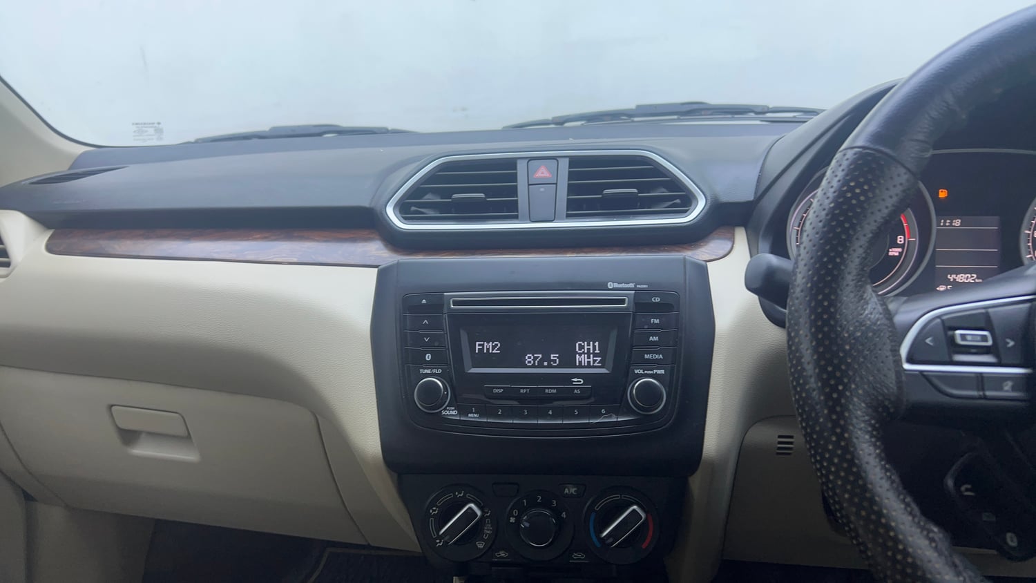 Used 2020 Maruti Suzuki Dzire VXi Petrol Manual interior MUSIC SYSTEM & AC CONTROL VIEW