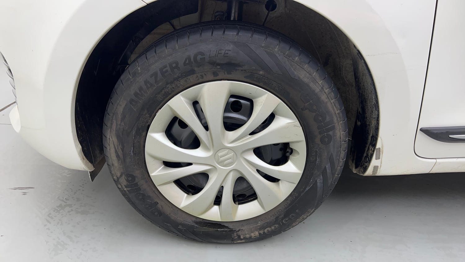 Used 2019 Maruti Suzuki Swift VXi Petrol Manual tyres LEFT FRONT TYRE RIM VIEW